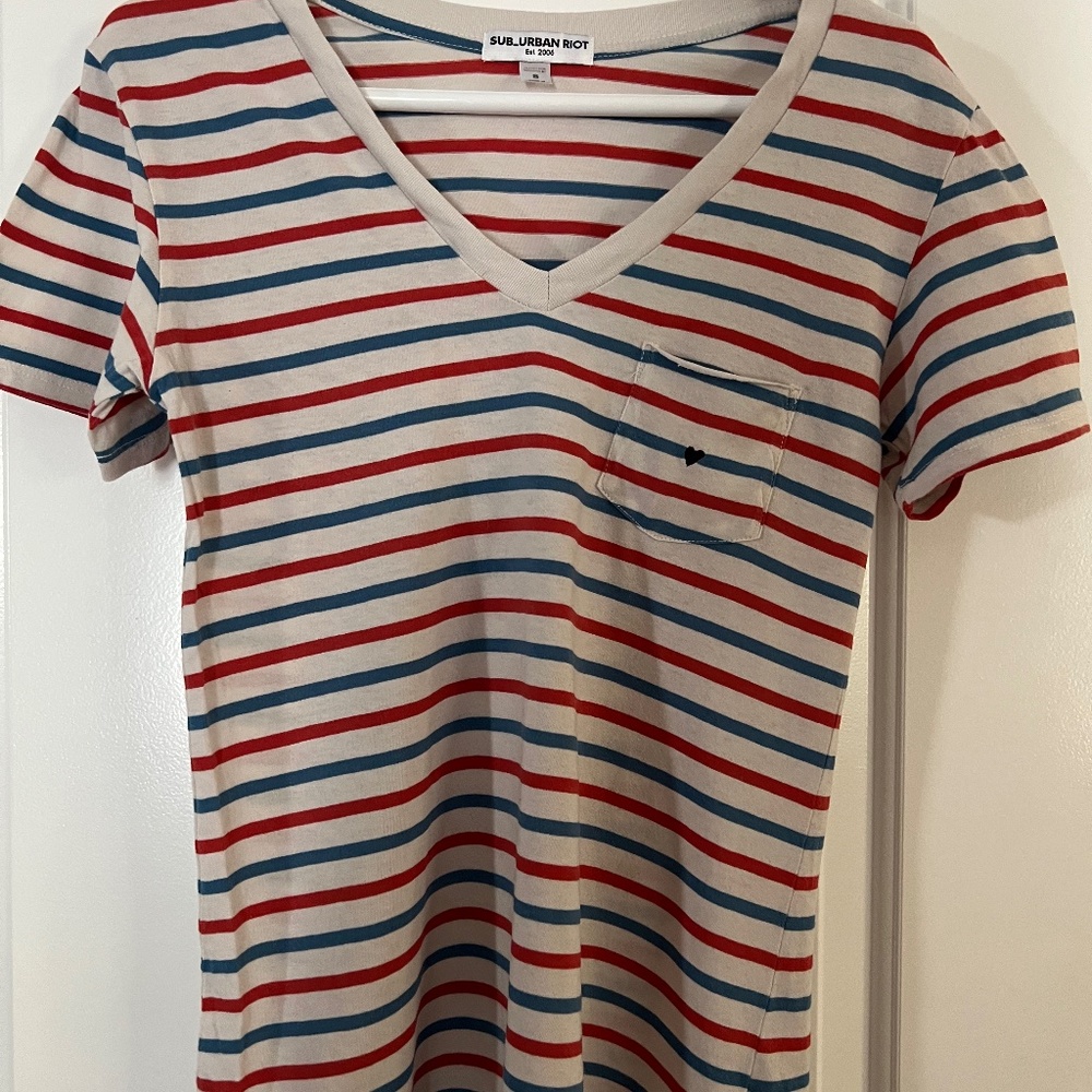 Suburban Riot v-neck striped heart t-shirt